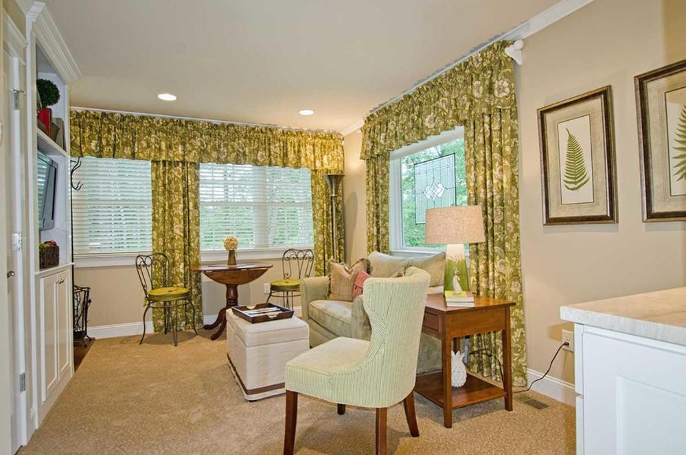 Bed & Breakfast On Tiffany Hill Mills River Room photo